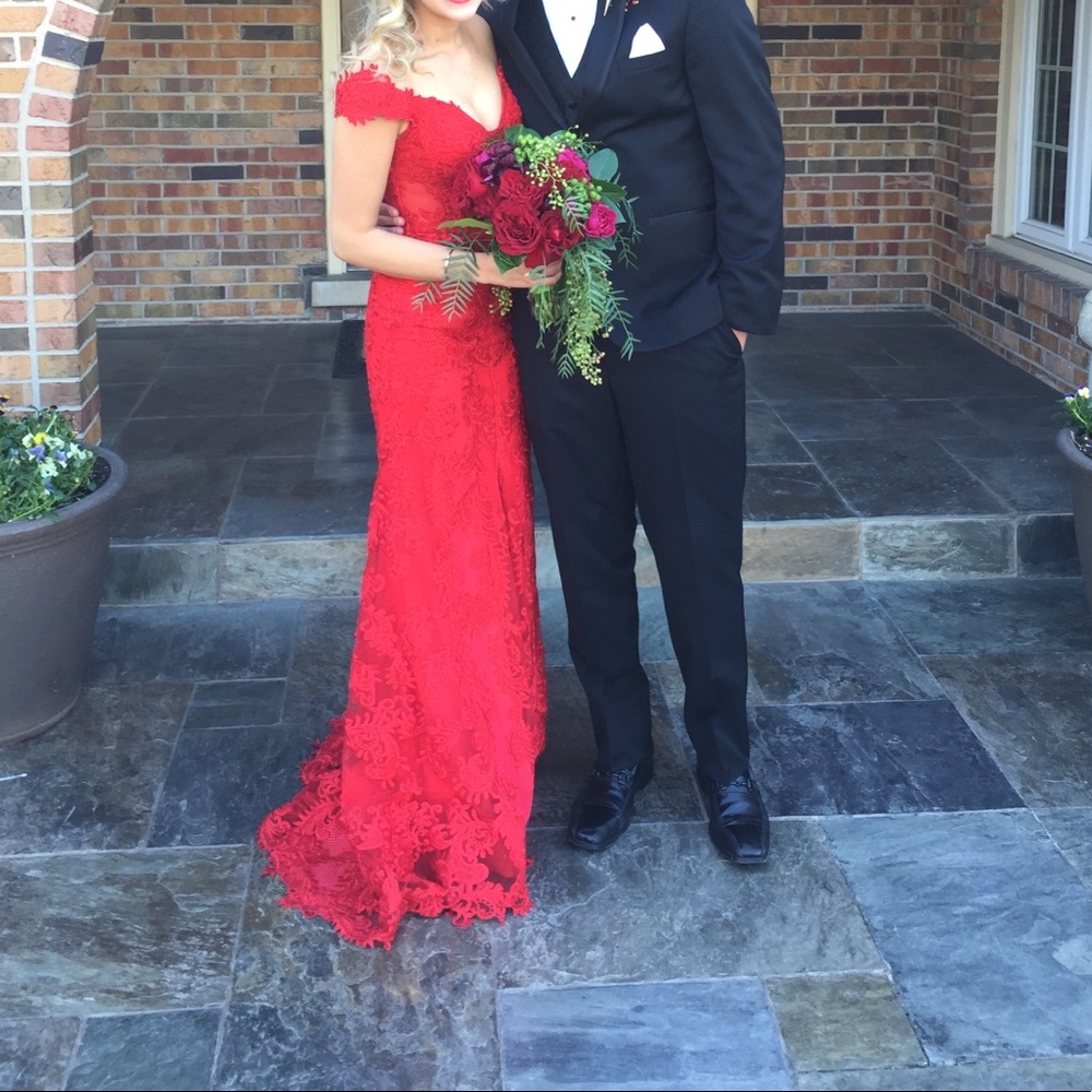 Red Lace Prom Dress Size 0